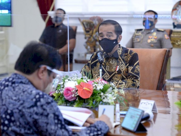 Jokowi Minta Jajarannya Cegah Kasus COVID-19 Naik di Libur Panjang Akhir Oktober