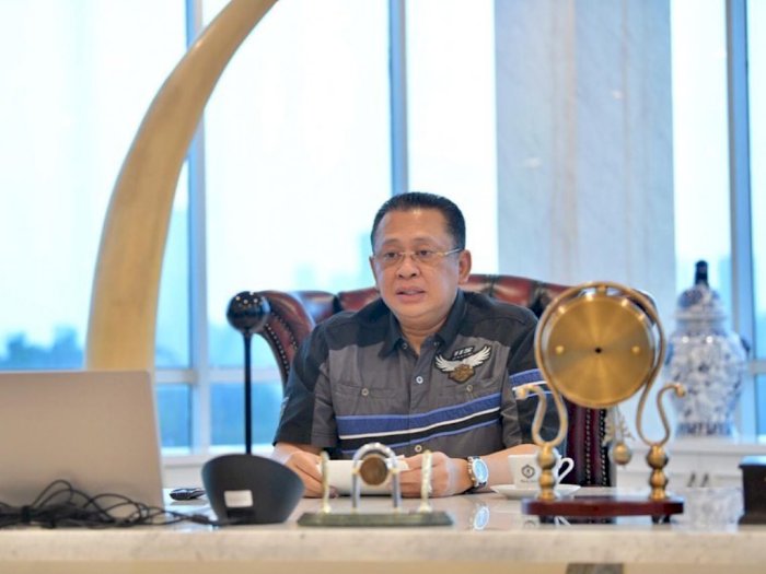Ketua MPR Dorong Pemerintah Ajak Buruh Bahas Aturan UU Cipta Kerja
