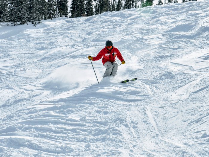 New York Izinkan Resor Ski Dibuka Kembali Mulai 6 November