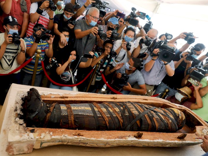 FOTO: Penemuan 80 Peti Mati Kuno di Mesir