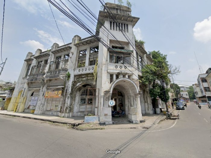 FOTO: Gedung Warenhuis, Bangunan Supermarket Pertama di Medan yang Akan Direvitalisasi