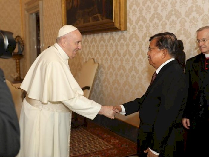 Bertemu di Vatikan, JK dan Paus Fransiskus Bahas Perdamaian Dunia