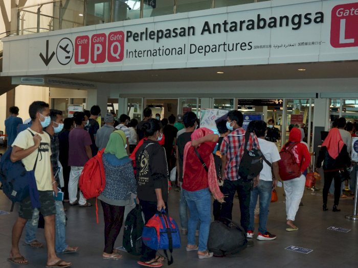 FOTO: Proses Pemulangan TKI Ilegal asal Sumut yang Dideportasi dari Malaysia