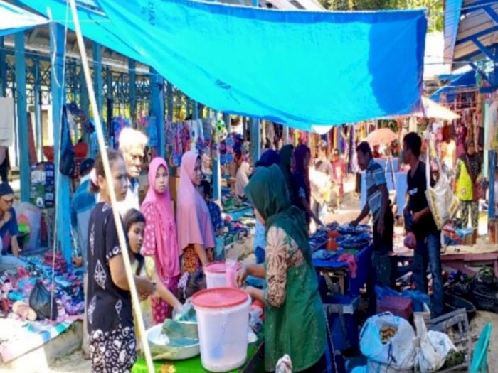 Duhhh! Pengunjung Pasar Gunung Baringin di Madina Masih Abaikan Protokol Kesehatan