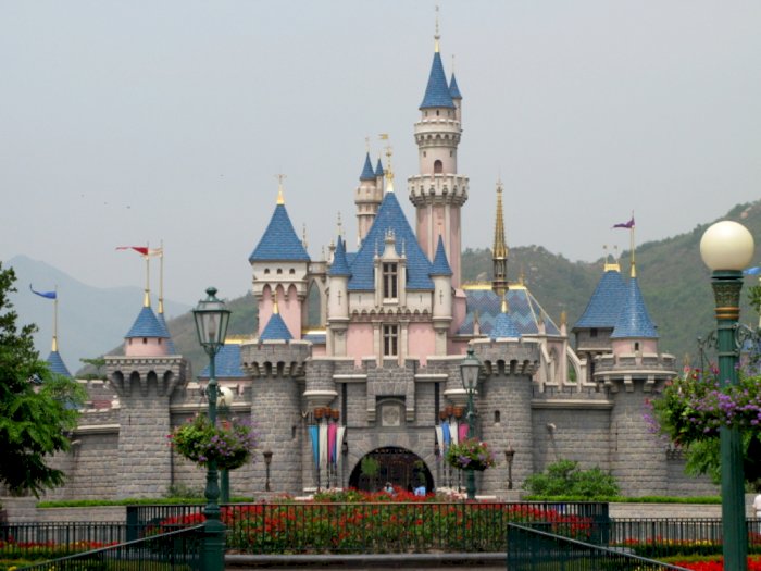 Anniversary ke-15, Hong Kong Disneyland akan Beri Penghormatan pada 13 Putri Disney
