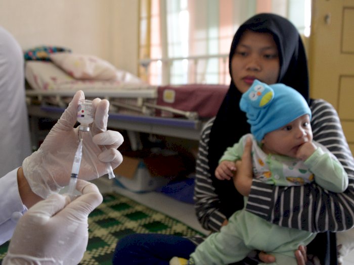 FOTO: Imunisasi Balita Saat Pandemi COVID-19
