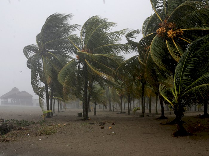 FOTO: Badai Eta Menghantam Amerika Tengah dan Menewaskan Tiga Orang