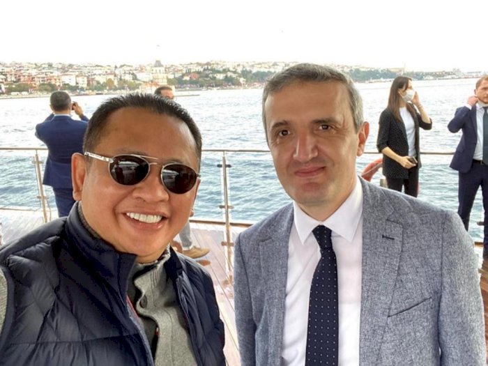 Pelesiran ke Turki, Bamsoet Selfie dengan Wakil Wali Kota Istanbul: Kota Ini Luar Biasa