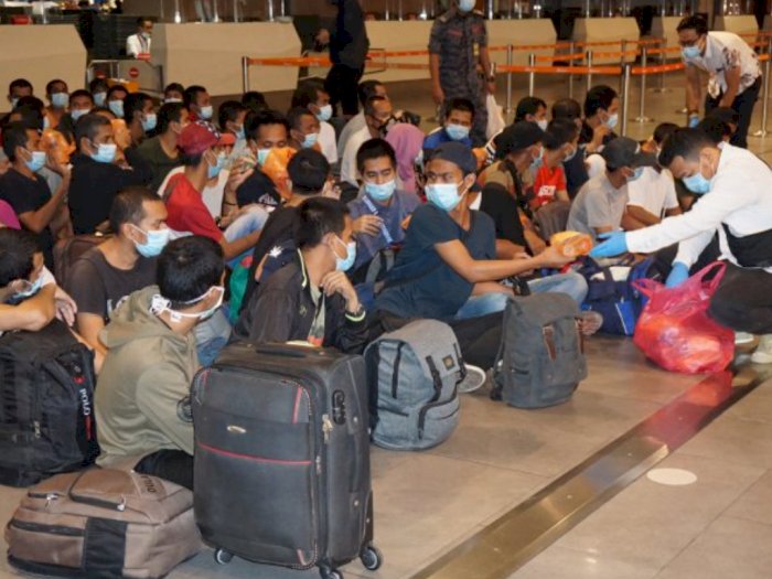 202 TKI asal Sumut Dideportasi dari Malaysia Tiba di Kualanamu, Begini Penjelasan KBRI