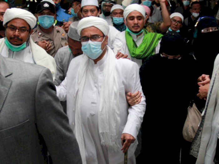Kepulangan Habib Rizieq Heboh di Bandara, Mabes Polri: Silakan Konfirmasi ke Polda Metro