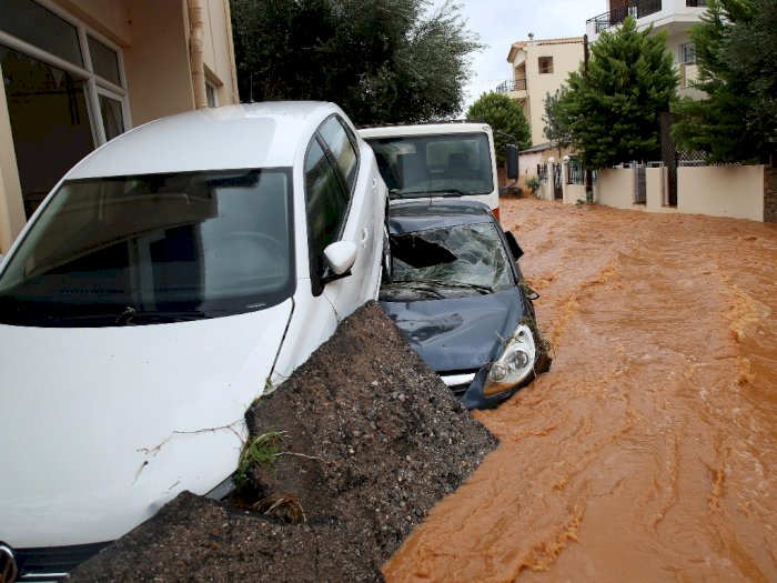 FOTO: Banjir Parah Melanda Pulau Kreta di Yunani