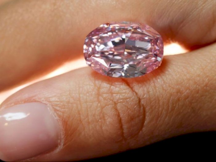 Berlian Pink Super Langka Ini Akhirnya Terjual Rp408,5 M