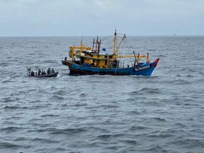 Kapal Berbendara Malaysia Curi Ikan di Pulau Berhala, Nahkoda tak Bisa Tunjukkan Dokumen