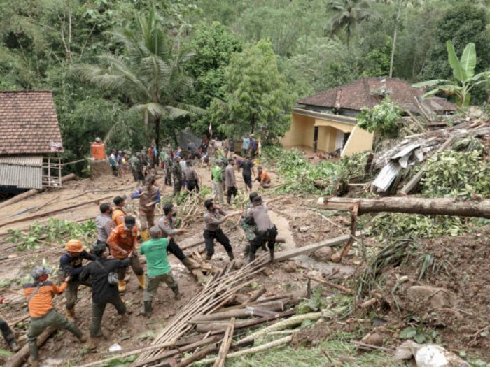 BMKG: Hujan Ekstrem Jadi Penyebab Banjir dan Longsor di Banyumas