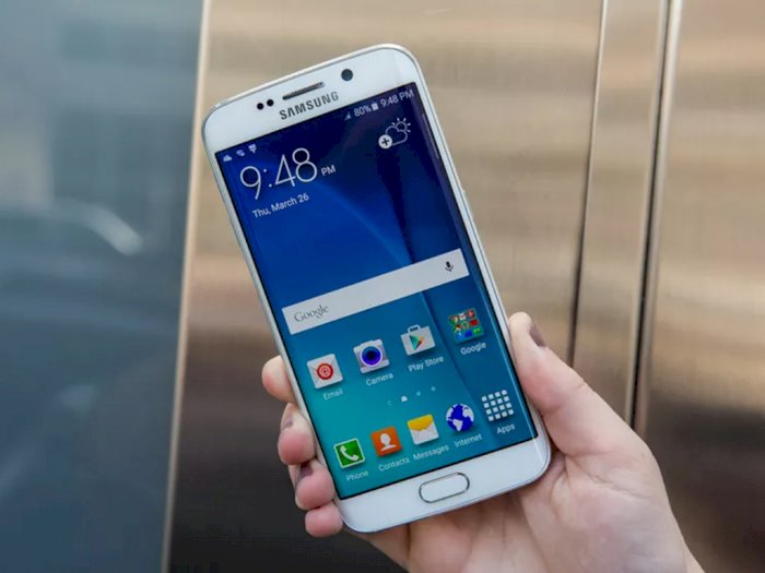 Samsung Kejutkan Pengguna Galaxy S6 dan Note 5 dengan Update Firmware Baru!