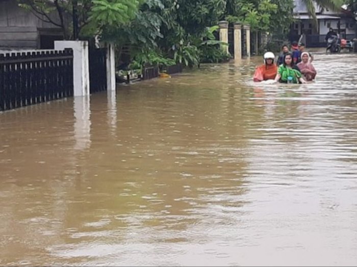 Curah Hujan Tinggi, Ribuan Rumah di Batang Serangan Terendam Air