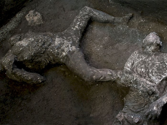 FOTO: Penemuan Sisa Dua Orang yang Tewas dalam Letusan Vesuvius di Pompeii