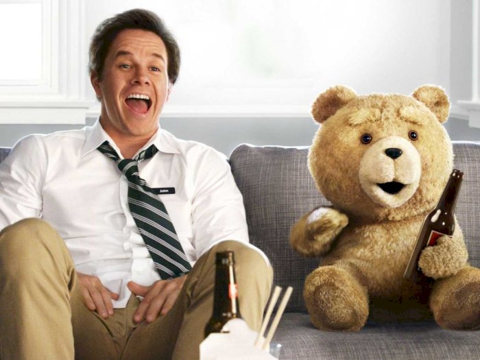 Sinopsis 'Ted (2012)' - Seorang Pria dan Boneka Beruang Lucunya yang Kasar 