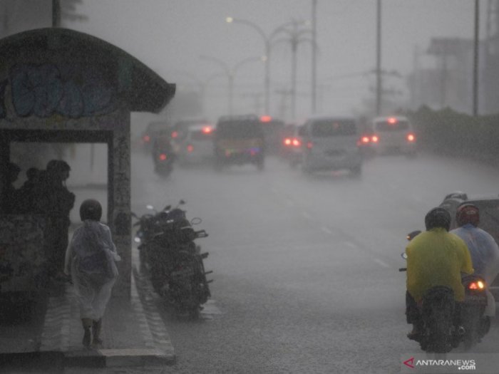 Hati-hati! Hujan Sedang hingga Lebat Berpotensi Terjadi di Sejumlah Daerah Indonesia