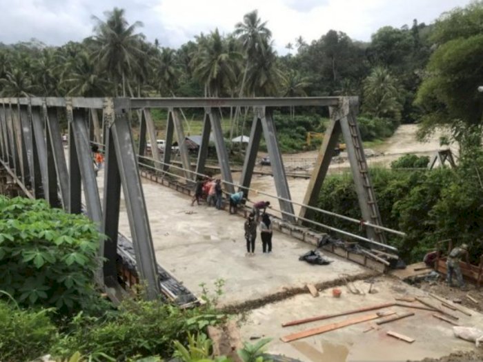 Pembangunan Jembatan Tambangan di Sungai Batang Gadis Madina Selesai Desember Mendatang