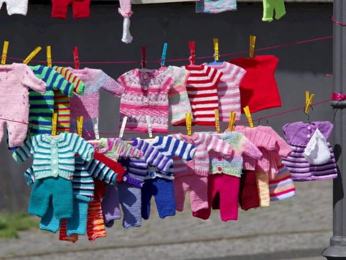 Jemur Baju Bayi di Malam Hari Datangkan Penyakit, Fakta atau Mitos?