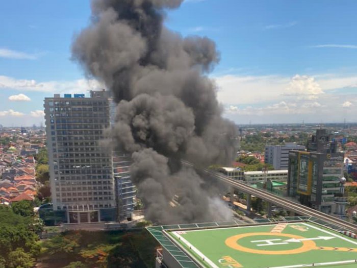 SPBU di Jalan MT Haryono Jakarta Terbakar, 2 Unit Damkar Merapat