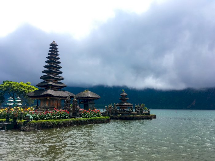 Nyaris Tutup Sepanjang Tahun, Bali Kembali Batal Terima Wisatawan Asing 