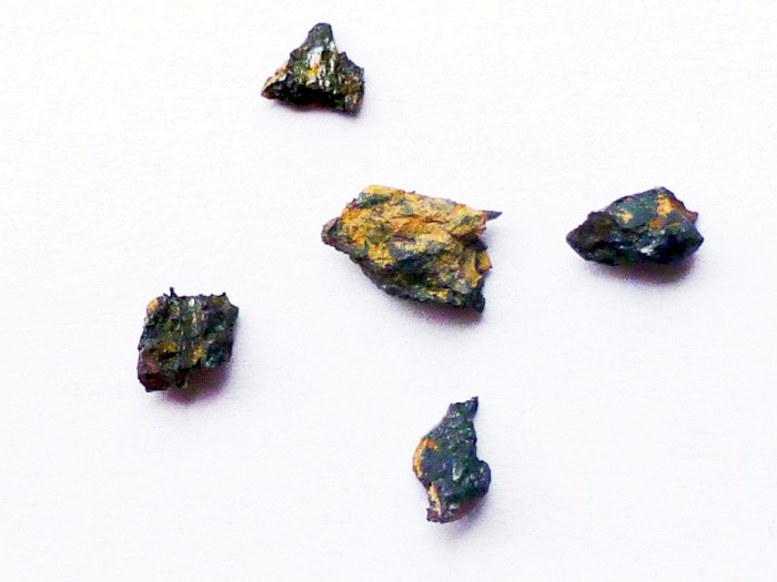 Batu Hypatia, Batu Misterius yang Belum Pernah Ditemukan di Tata Surya