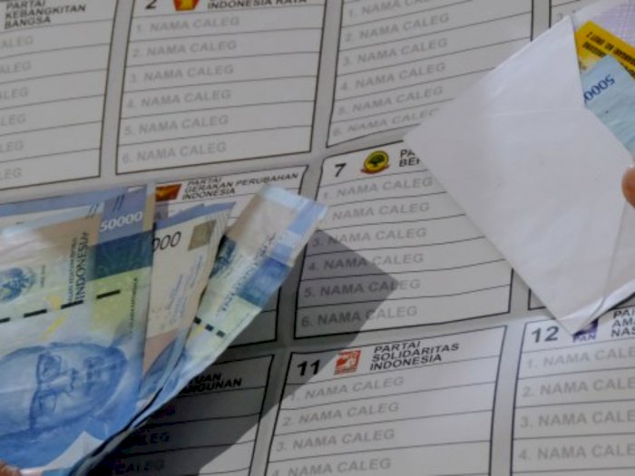 Panwascam Medan Timur Periksa 2 Wanita yang Bagi-bagikan Uang Untuk Pilih Bobby Nasution