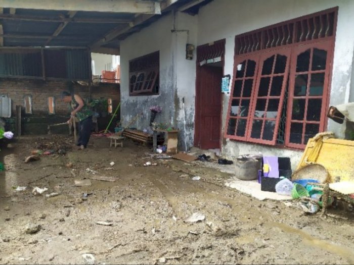 Banjir Kiriman Datang Mendadak, Ratusan Rumah di Simalungun Terendam Air