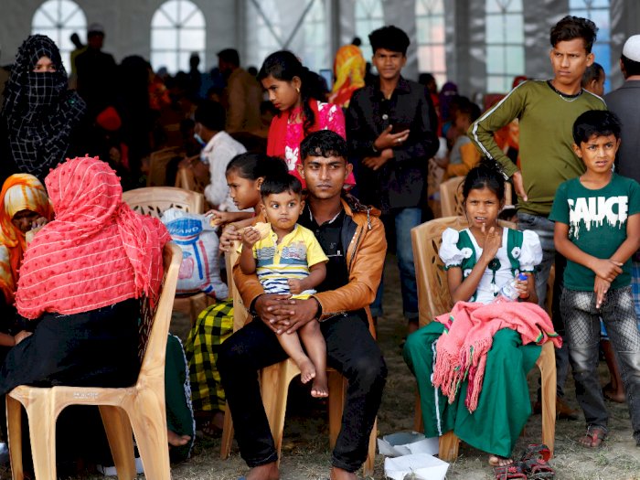 Dipindahkan ke Pulau Terpencil, Pengungsi Rohingya Mengeluh karena Dipaksa 