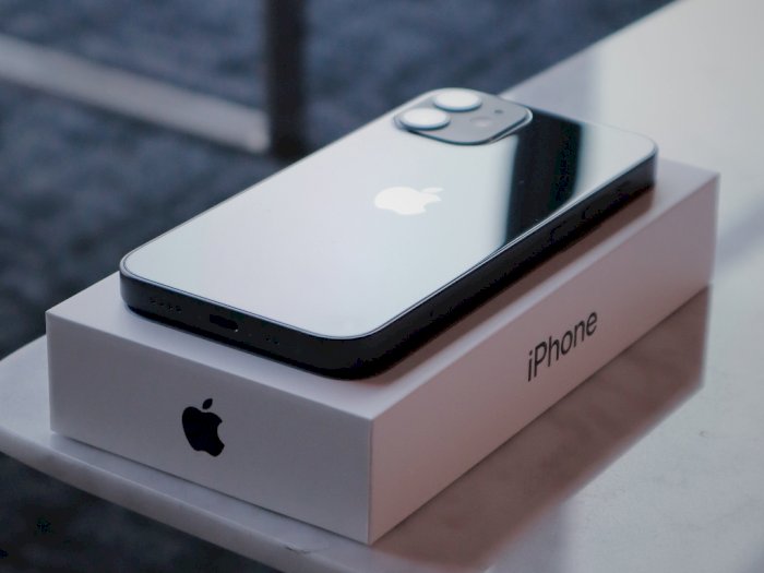 Brasil Paksa Apple untuk Hadirkan Adapter Charger di Penjualan iPhone 12