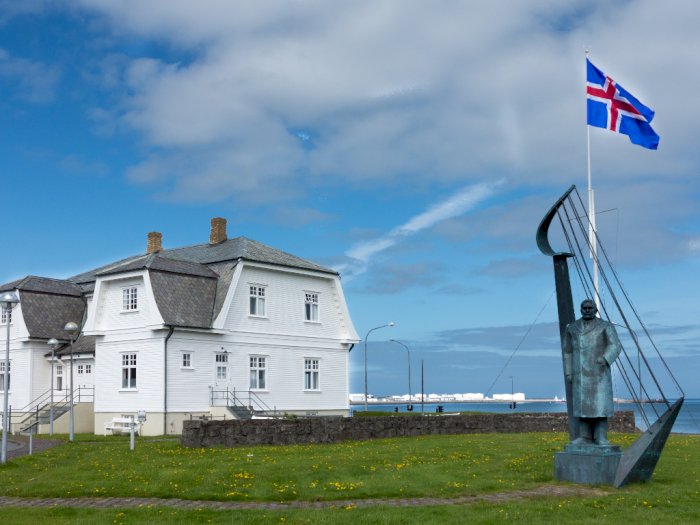 Mulai 10 Desember, Islandia Hapus Karantina Bagi Turis Asing dengan Riwayat Covid-19