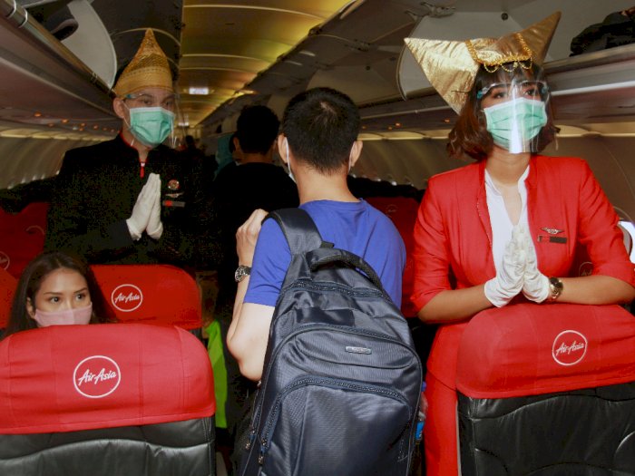 FOTO: Penerbangan Perdana Air Asia Rute Jakarta-Padang