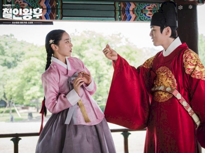 Drama Korea Terbaru "Mr. Queen" (2020) - Saat Koki Pria Terjebak di Tubuh Ratu Korea