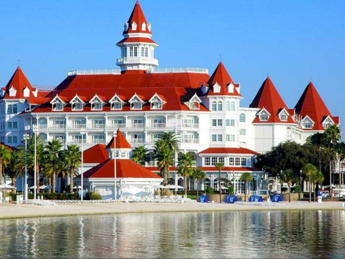 Disney World Kembali Buka 4 Hotel Resort Tahun 2021