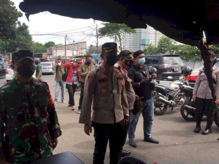 Gelar Operasi Kemanusiaan Cegah Covid-19, Polisi Jaga Perbatasan Jakarta-Tangsel