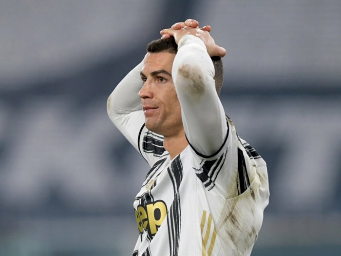 Cristiano Ronaldo Masuk Islam karena Foto Pakai Serban Adalah Hoaks