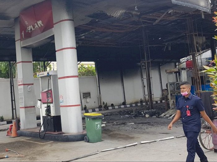 SPBU di Pekanbaru Terbakar, Satu Mobil Pelanggan Hangus, Pengemudi Menderita Luka Bakar