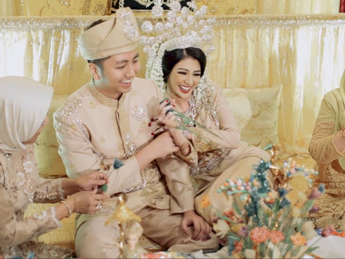 Begini Kalau Orang Melayu Bikin Pesta Pernikahan, Dekorasi Pelaminan Mewah Bak Kerajaan