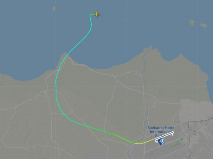 FlightRadar24: Pesawat Sriwijaya Air Menukik Cepat dari Ketinggian 10 Ribu Kaki