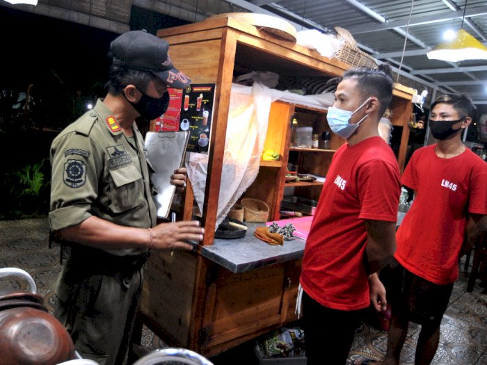 FOTO: Sosialisasi PPKM di Bali