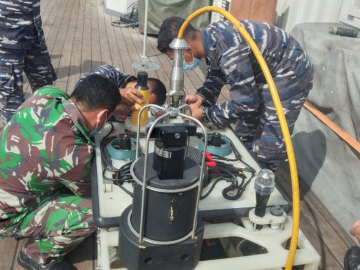 Hari Ini, TNI AL Lakukan Penyelaman di Dua Titik Mencari Kotak Hitam Sriwijaya Air SJ182