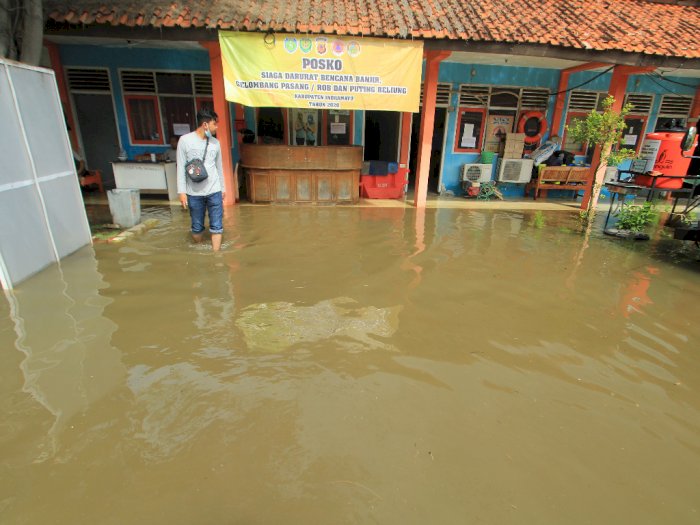 FOTO: Kantor BPBD Indramayu Dilanda Banjir