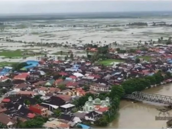 Puluhan Ribu Korban Terpaksa Mengungsi & Ratusan Rumah Terendam Dampak Banjir Besar Kalsel