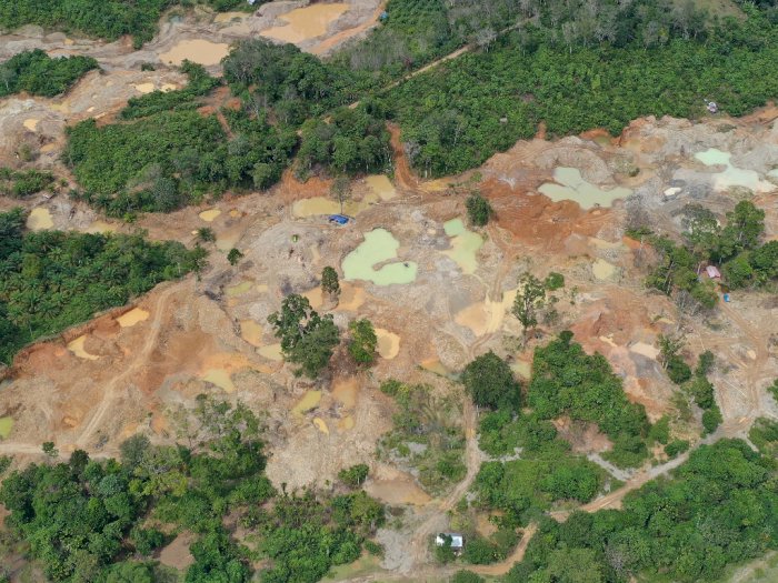FOTO: Kerusakan Lingkungan Akibat Tambang Ilegal di Aceh