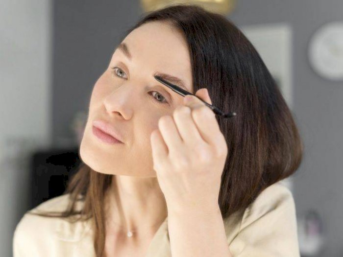 3 Rekomendasi Pensil Alis Natural untuk Remaja yang Ingin Memulai Makeup