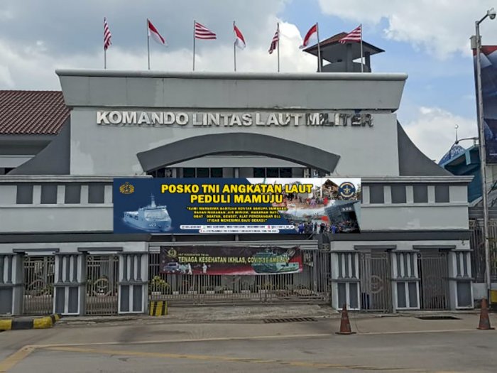 TNI AL Buka Posko di 3 Kota untuk Penyaluran Bantuan Bencana di Kalsel dan Sulbar