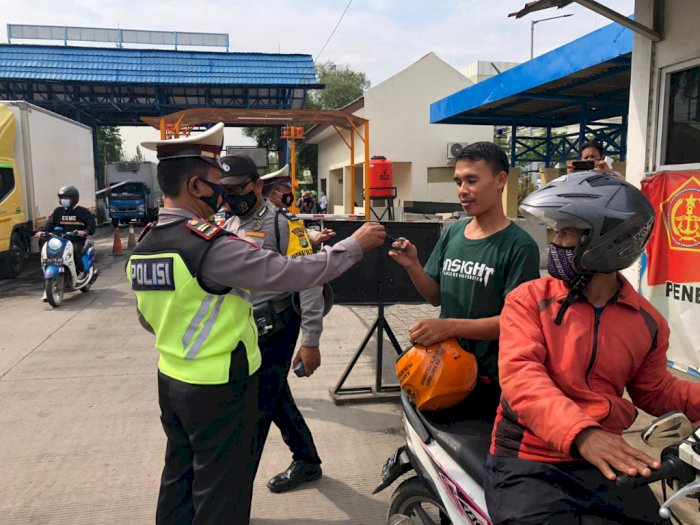 Program Jakarta Bermasker, Polres Tj Priok Bagikan Ribuan Masker Gratis