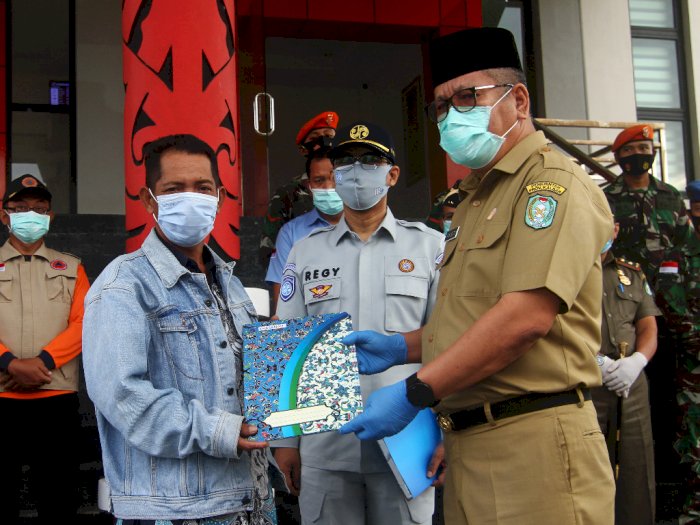 FOTO: Penyerahan Jenazah Korban Kecelakaan Sriwijaya Air SJ 182